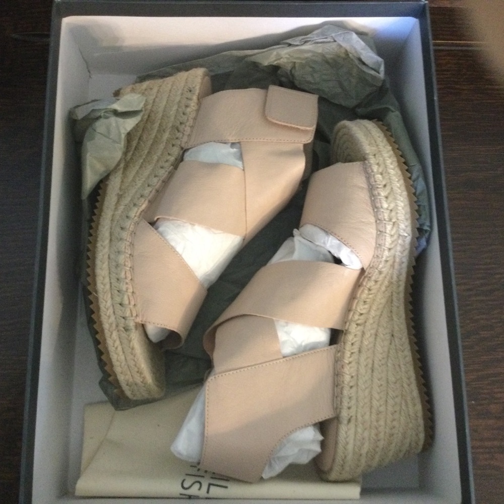 Eileen Fisher Willow Women’s Wedge Shoe Desert Tumbled Leather 8.5